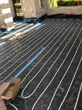 Underfloor heating loops installation